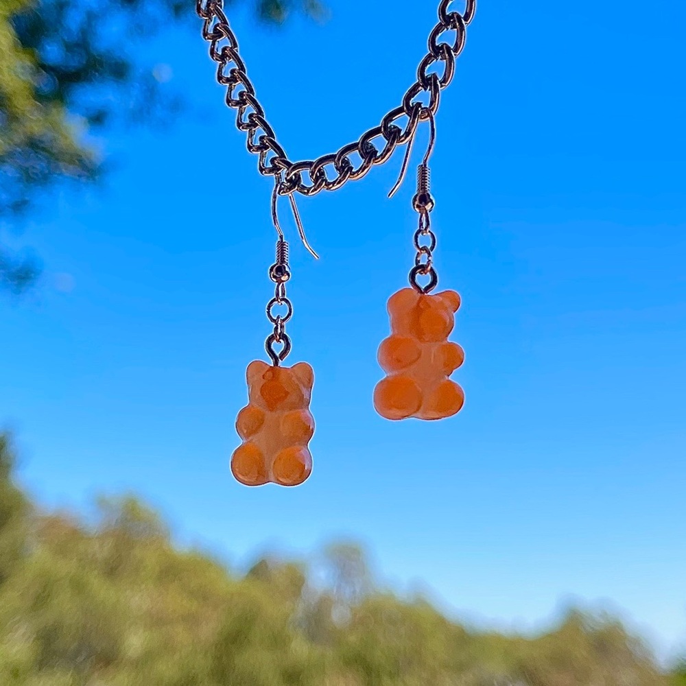 orange gummy bear earrings 🍊🧸